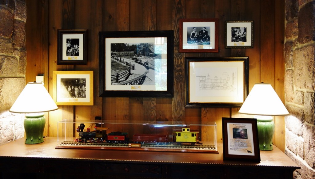 Railroad Memorabilia Villas at Disney's Wilderness Lodge from yourfirstvisit.net