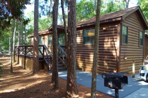 Photo Tour of a Cabin at Disney’s Fort Wilderness Resort: Bath and Back Bedroom