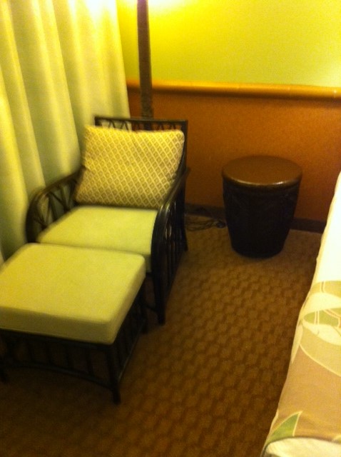 Photo Tour of a Standard Room at Disney's Polynesian Village Resort