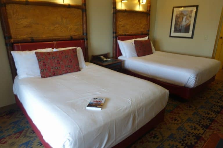 Photo Tour of a Standard Room at Disney's Wilderness Lodge