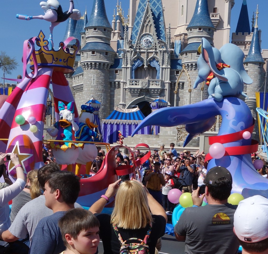 Review The Afternoon Festival of Fantasy Parade at the Magic Kingdom
