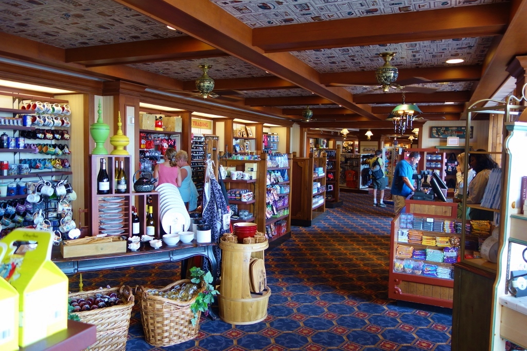 Gift Shop Disney's BoardWalk Inn from yourfirstvisit.net