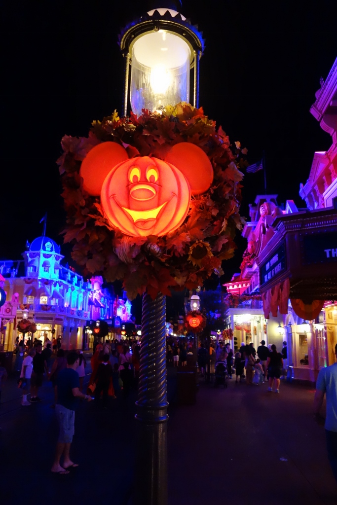 Magic Kingdom 2014 Mickey's Not-So-Scary Halloween Party from yourfirstvisit.net