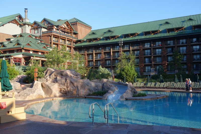 Review: The Copper Creek Springs Pool at Disney's Wilderness Lodge ...