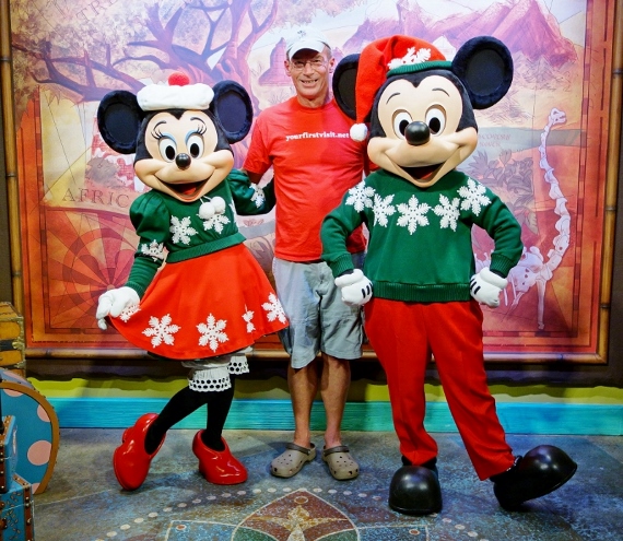 AK-Christmas Mickey and Minnie at Disney's Animal Kingdom from yourfirstvisit.net
