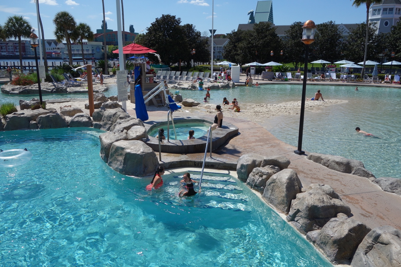 yacht beach club pool