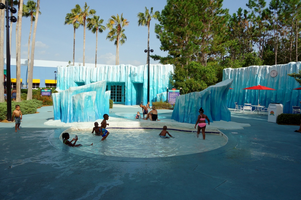 The 2 POOLS at Disney's All-Star Movies! (2023) - Resort Rat