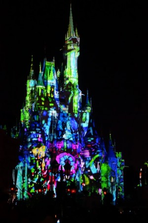 Review: Once Upon A Time Castle Projection Show At Magic Kingdom ...