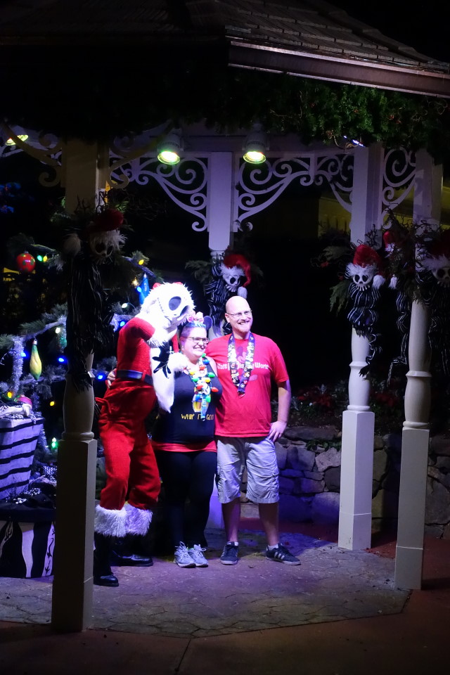 sandy-claws-mickeys-very-merry-christmas-party-from-yourfirstvisit-net